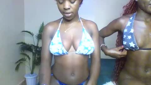 Snapshot of ladasha_montaz chatting on April 2026 05:36:01 AM ladasha online show from April 2026 05:36:01 AM