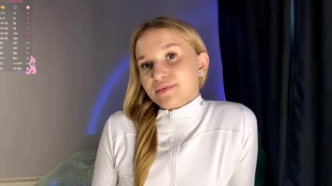 Sofia online show from September 2025 03:23:02 PM