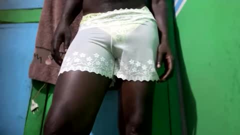 laddyboyy online show from May 2026 08:41:01 AM