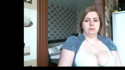 Snapshot of lady_cute_cat chatting on May 2026 02:52:01 AM lady cute cat29 online show from May 2026 02:52:01 AM