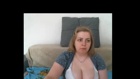 Snapshot of lady_cute_cat chatting on May 2026 06:08:02 AM lady cute cat29 online show from May 2026 06:08:02 AM