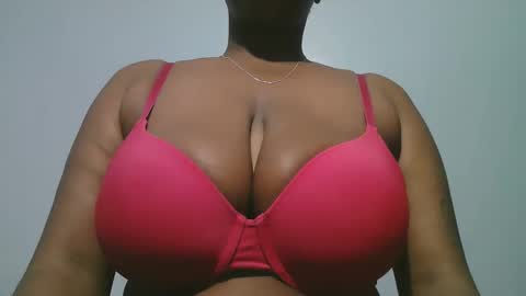 Snapshot of lady_dearra chatting on February 2026 03:21:02 AM lady_dearra online show from February 2026 03:21:02 AM