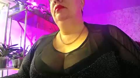 Lady Gloria online show from November 2025 05:35:02 AM