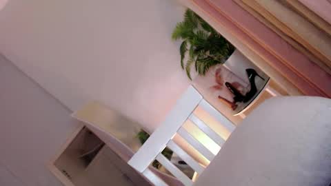 Snapshot of lady_in_black18 chatting on February 2026 02:04:02 AM Stella online show from February 2026 02:04:02 AM