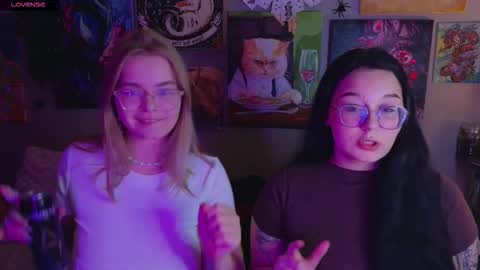 Snapshot of lady_lucky_love chatting on October 2025 06:40:01 PM KENDALL NATHANPVT IS OPEN online show from October 2025 06:40:01 PM