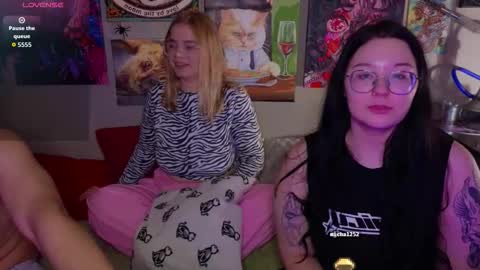Snapshot of lady_lucky_love chatting on October 2025 05:36:02 PM KENDALL NATHANPVT IS OPEN online show from October 2025 05:36:02 PM