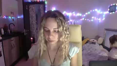 lady_smile69 online show from January 2026 02:27:01 AM