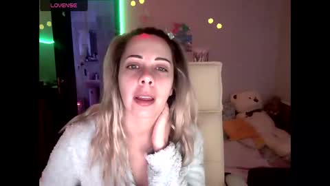 lady_smile69 online show from February 2026 04:28:02 AM