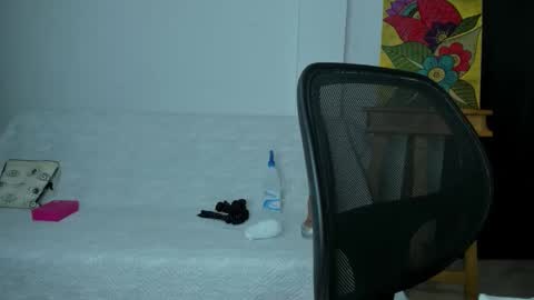 Snapshot of lady_sophie01 chatting on October 2025 03:45:01 PM Sophie online show from October 2025 03:45:01 PM