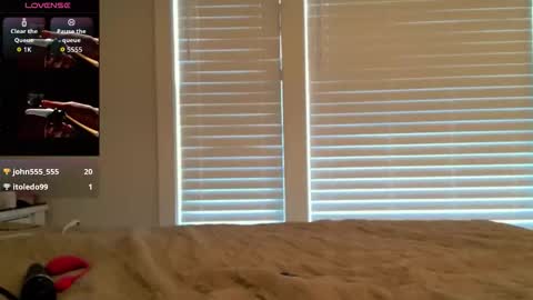 Ladybabs online show from November 2025 07:13:02 PM