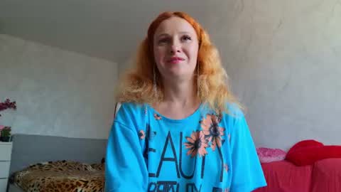 Sima Ladybigsmile online show from June 2026 06:47:02 AM
