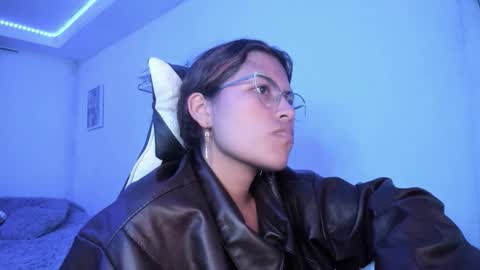  Lady  online show from February 2026 02:53:01 AM