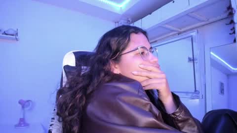 Snapshot of ladybrown_16 chatting on June 2026 06:52:02 AM Lady online show from June 2026 06:52:02 AM