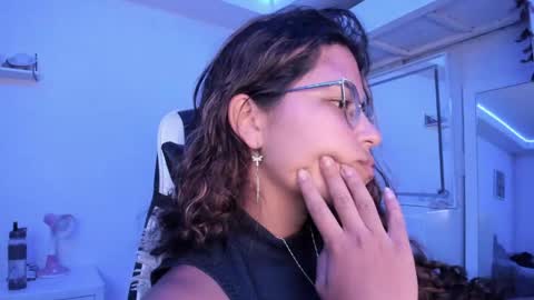 Snapshot of ladybrown_16 chatting on June 2026 02:16:02 AM Lady online show from June 2026 02:16:02 AM