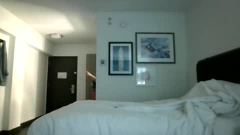 Stephanie online show from February 2025 01:05:02 AM