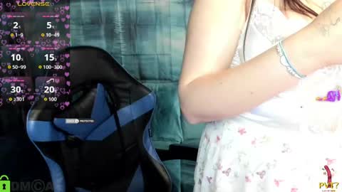Snapshot of ladydrammer chatting on May 2026 07:54:02 PM LadyDrummer online show from May 2026 07:54:02 PM