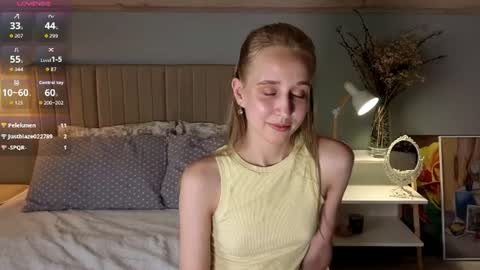 Snapshot of ladyevee chatting on July 2026 02:30:01 PM MiaPvt open online show from July 2026 02:30:01 PM