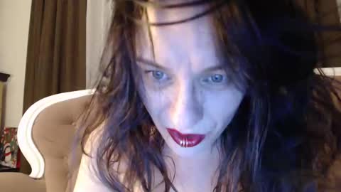 LADYGILDA online show from January 2025 08:00:01 PM