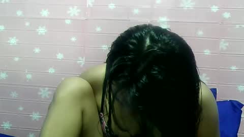 Snapshot of ladyinred201 chatting on December 2024 06:28:02 AM ladyinred201 online show from December 2024 06:28:02 AM