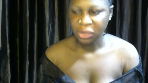 Snapshot of ladylilasexy chatting on June 2026 10:29:01 AM sexylila online show from June 2026 10:29:01 AM