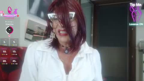 Snapshot of ladyoxana chatting on June 2026 11:29:01 PM Oxana online show from June 2026 11:29:01 PM