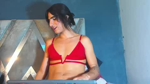 Snapshot of ladys_horny chatting on February 2026 10:13:02 PM Camila y Ashley online show from February 2026 10:13:02 PM