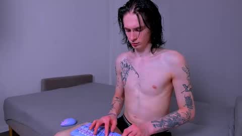 LadyTrep online show from November 2025 09:14:02 PM