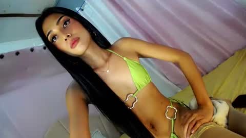 Snapshot of lahermosa_manika69 chatting on October 2025 08:24:02 AM MANIKA online show from October 2025 08:24:02 AM