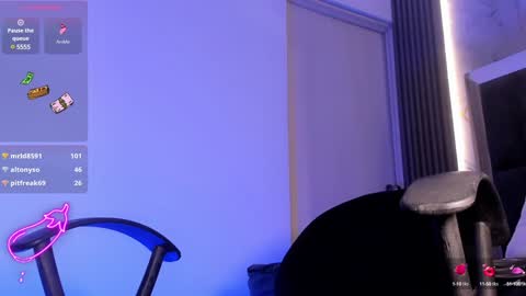 lahiam_smiiith online show from February 2025 06:13:02 AM