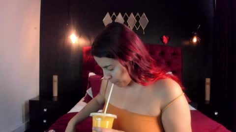 Snapshot of laia_jonees chatting on May 2026 11:48:02 AM Laia online show from May 2026 11:48:02 AM