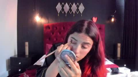 Snapshot of laia_jonees chatting on May 2026 04:04:02 PM Laia online show from May 2026 04:04:02 PM