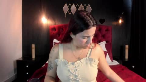 Snapshot of laia_jonees chatting on May 2026 12:00:02 PM Laia online show from May 2026 12:00:02 PM