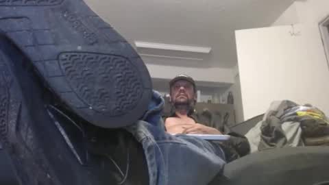 Snapshot of laidback_and_chill chatting on October 2025 07:32:01 AM Rick online show from October 2025 07:32:01 AM