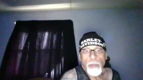 Snapshot of laidbackluxury chatting on May 2026 01:16:02 PM laidbackluxury online show from May 2026 01:16:02 PM