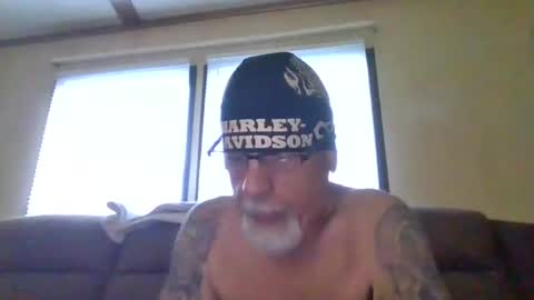 Snapshot of laidbackluxury chatting on May 2026 11:02:01 PM laidbackluxury online show from May 2026 11:02:01 PM