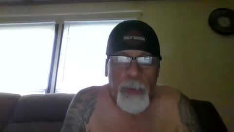 Snapshot of laidbackluxury chatting on June 2026 09:39:01 PM laidbackluxury online show from June 2026 09:39:01 PM