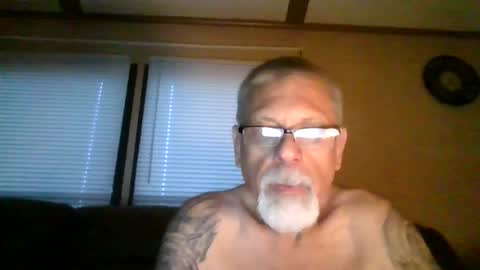 Snapshot of laidbackluxury chatting on June 2026 12:50:02 AM laidbackluxury online show from June 2026 12:50:02 AM