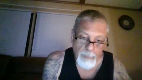 Snapshot of laidbackluxury chatting on June 2026 01:50:02 AM laidbackluxury online show from June 2026 01:50:02 AM