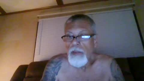 Snapshot of laidbackluxury chatting on June 2026 03:44:02 AM laidbackluxury online show from June 2026 03:44:02 AM