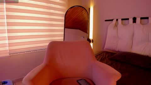 Snapshot of laila__sub chatting on February 2026 01:43:01 PM Laila online show from February 2026 01:43:01 PM