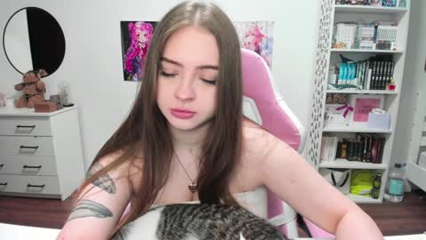 Kira online show from January 2025 01:04:02 AM