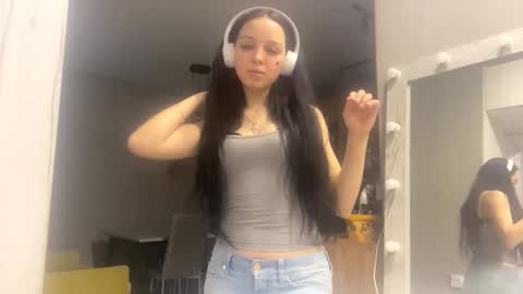 Emily online show from November 2025 11:10:02 AM