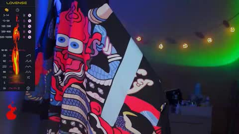 Nicky online show from November 2025 12:36:02 PM