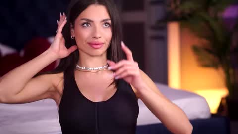 Lala online show from November 2025 08:22:01 PM