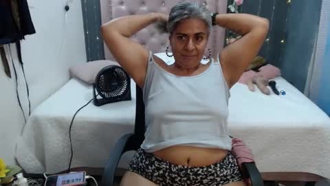 lalisha online show from February 2025 09:48:01 PM