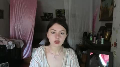 Snapshot of lama111111mama chatting on May 2026 11:06:02 AM I work 5PM to 9 PM EST New York online show from May 2026 11:06:02 AM