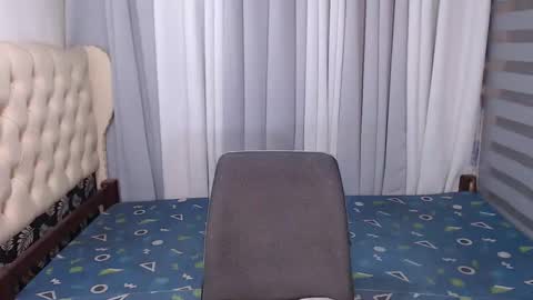 Lamery online show from February 2025 04:25:01 AM