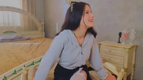 Emily online show from May 2026 04:42:02 AM