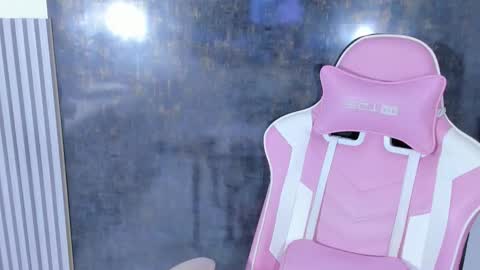 Lana online show from March 2026 07:47:02 PM