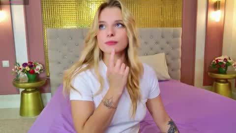 Snapshot of lana_sparks chatting on September 2025 09:20:01 AM Lana online show from September 2025 09:20:01 AM